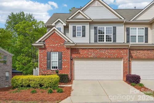 4818 Fonthill Ln, Charlotte, NC, 28210-4483 | Card Image