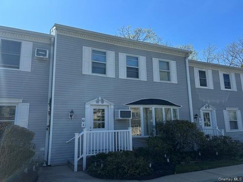 10-43 Brushy Neck Ln, Westhampton, NY, 11977-1334 | Card Image