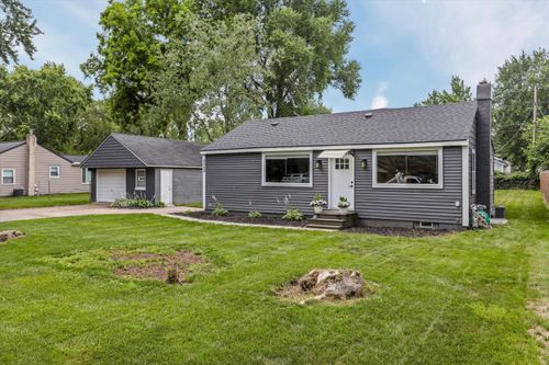6559 Saline Dr, Waterford Twp, MI, 48329-1251 | Card Image