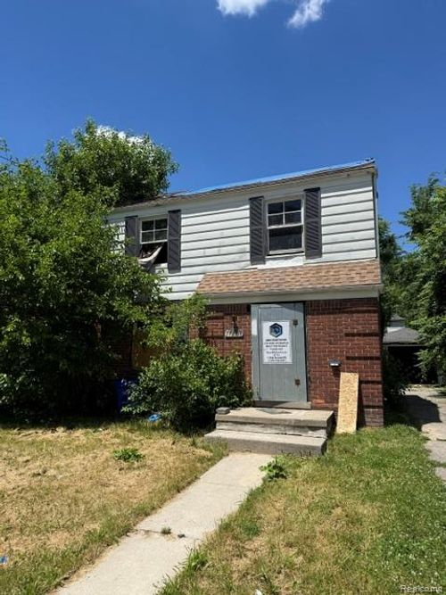 17207 Munich St, Detroit, MI, 48224-2258 | Card Image