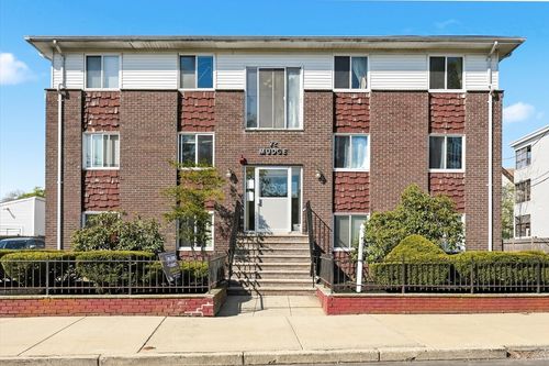 3-70 Mudge St, Lynn, MA, 01902-1216 | Card Image