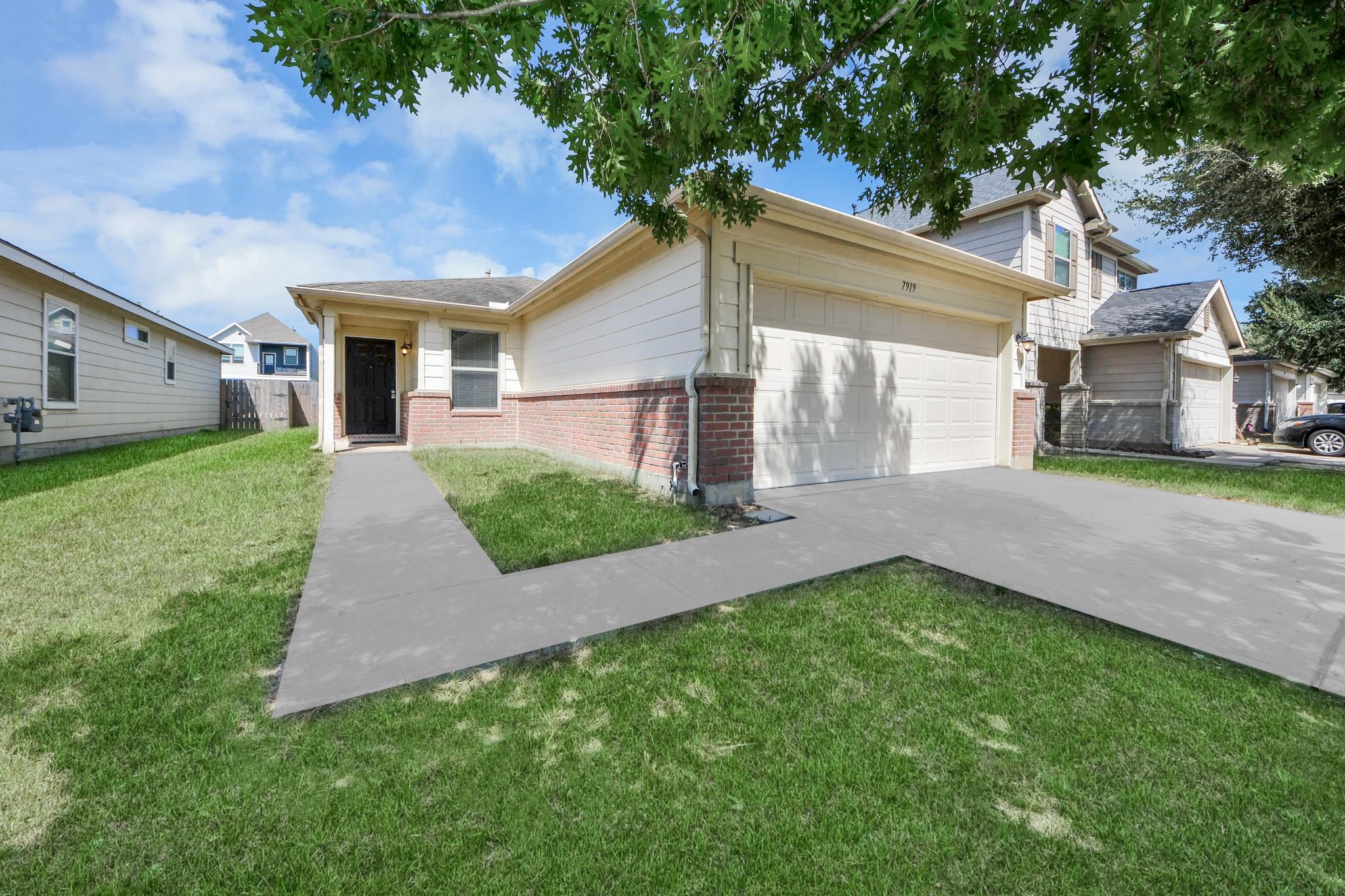 Residential Lease in Cypress 5