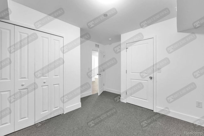 4504 unit # 5 Oakwood Boulevard, Condo with 2 bedrooms, 1 bathrooms and null parking in Melvindale MI | Image 10