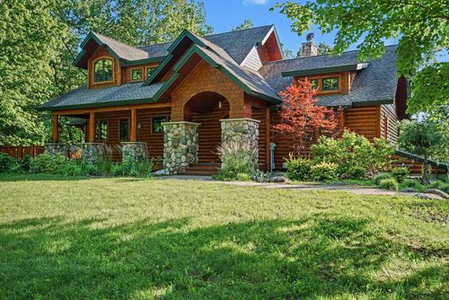 48 Longmeadow Ln, Niles, MI, 49120-7802 | Card Image