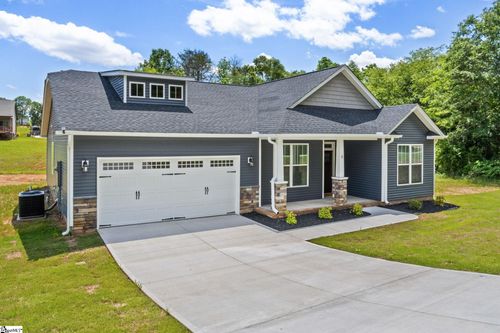 5 Ben Hurt Rd, Lyman, SC, 29365-9765 | Card Image