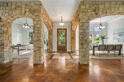 112 Horseshoe Drive, House other with 3 bedrooms, 3 bathrooms and 3 parking in Dripping Springs TX | Image 3