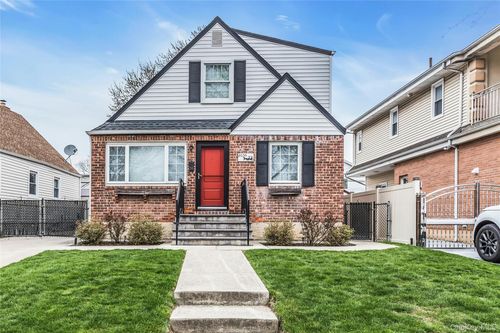 80-35 Langdale St, New Hyde Park, NY, 11040-1511 | Card Image