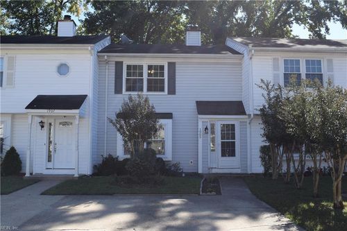 1905 Devonwood Cmn, Chesapeake, VA, 23320-7810 | Card Image