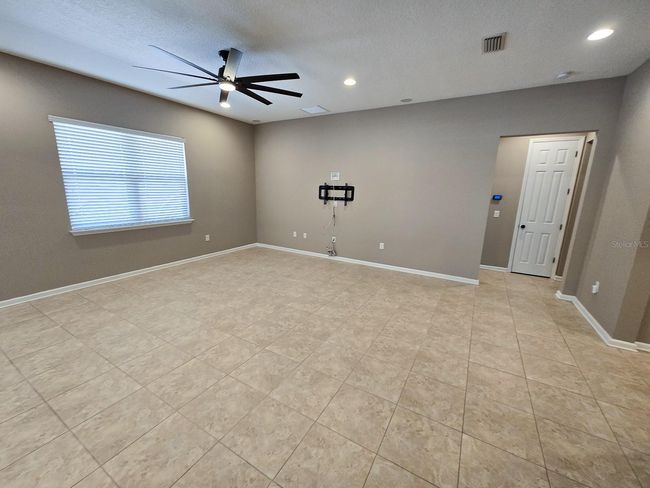 3543 Meadow Breeze Loop, House other with 3 bedrooms, 3 bathrooms and null parking in OCOEE FL | Image 5
