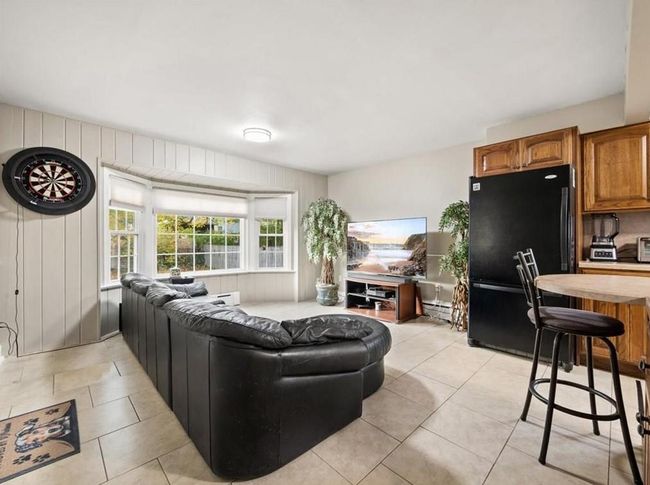 Family Room | Image 5