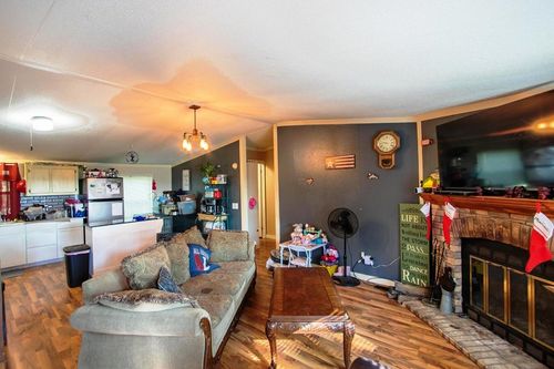 9405 S Hertzler Rd, Sedgwick, KS, 67135-9148 | Card Image
