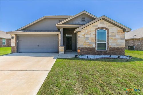 7002 Spirit Of The West Dr, Killeen, TX, 76549-0071 | Card Image