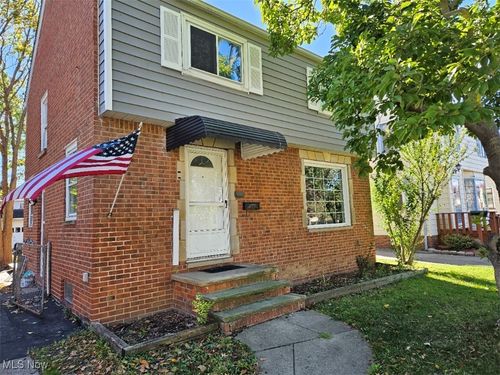 22000 Kennison Ave, Euclid, OH, 44123-1919 | Card Image