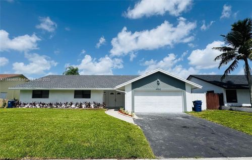 4950 Nw 72nd Ter, Lauderhill, FL, 33319-3467 | Card Image