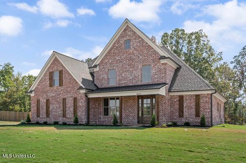14227 Hidden Loop, Byhalia, MS, 38611-1085 | Card Image