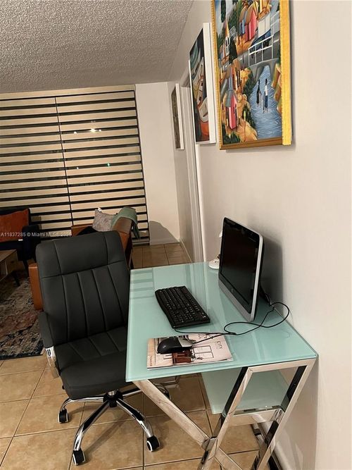 apt-607-900 Ne 195th St, Miami, FL, 33179-3455 | Card Image