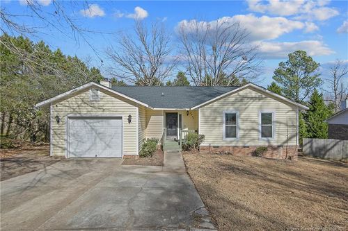 6970 Melbourne Dr, Fayetteville, NC, 28314-1110 | Card Image