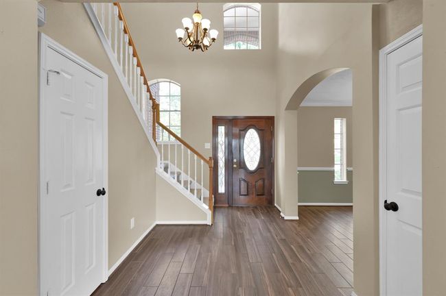 FOYER | Image 5
