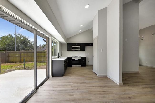 3727 Sunshine Ln, House other with 3 bedrooms, 2 bathrooms and 2 parking in Pasadena TX | Image 16