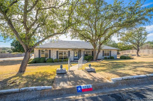 1701 Mountain Laurel, Kerrville, TX, 78028 | Card Image