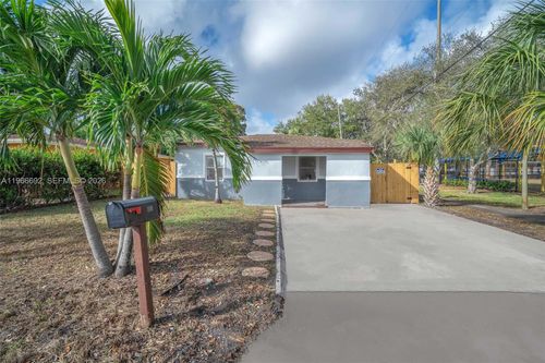 0-841 Nw 15th Ter, Fort Lauderdale, FL, 33311-7031 | Card Image