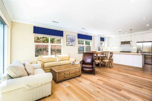 132 Stallion, Irvine, CA, 92602-0303 | Card Image
