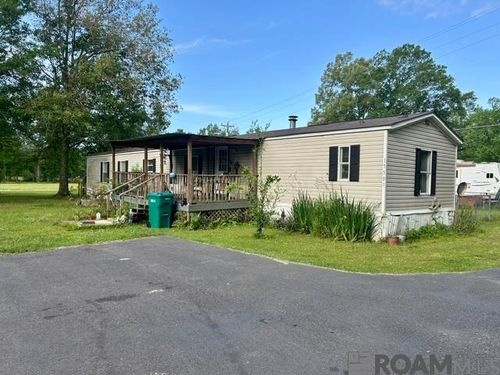 17501 La Hwy 42, Livingston, LA, 70754 | Card Image