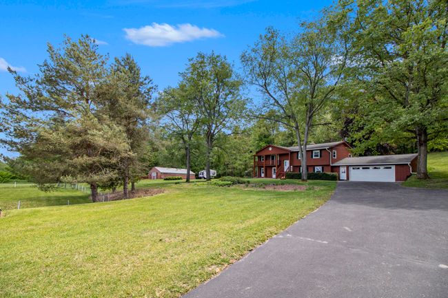 2725 W B Ave, House other with 4 bedrooms, 3 bathrooms and null parking in Plainwell MI | Image 6