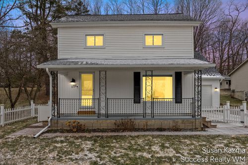 177 Prospect St, Rockford, MI, 49341-1138 | Card Image