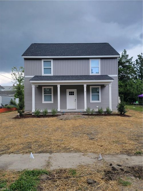 5 Barney Pl, Portsmouth, VA, 23702-2717 | Card Image