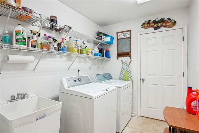 401 Kenley Ct, Condo with 2 bedrooms, 2 bathrooms and 2 parking in Mcdonough GA | Image 33