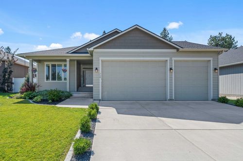 710 E Belle Ln, Colbert, WA, 99005-5122 | Card Image