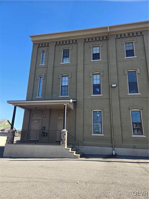 b-7617 Hamilton Blvd, Trexlertown, PA, 18087-9633 | Card Image