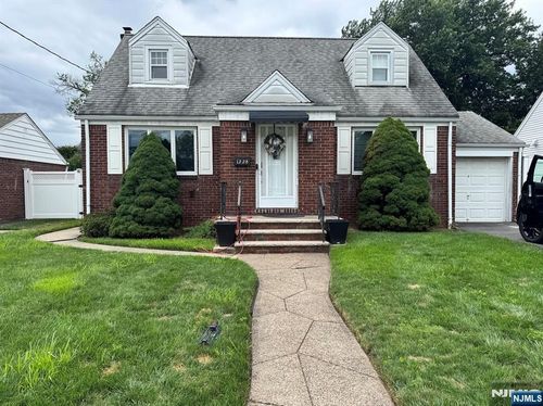 12-28 Lexington St, Fair Lawn, NJ, 07410-2202 | Card Image