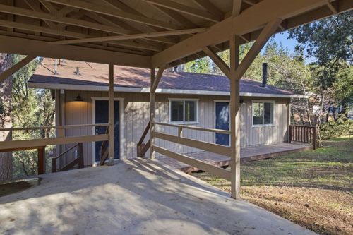 19088 Hillhaven Rd, Tuolumne, CA, 95379-9744 | Card Image
