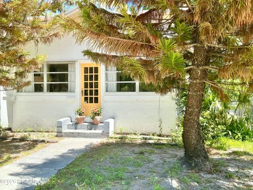 711 S Palmetto Ave, Daytona Beach, FL, 32114-5319 | Card Image