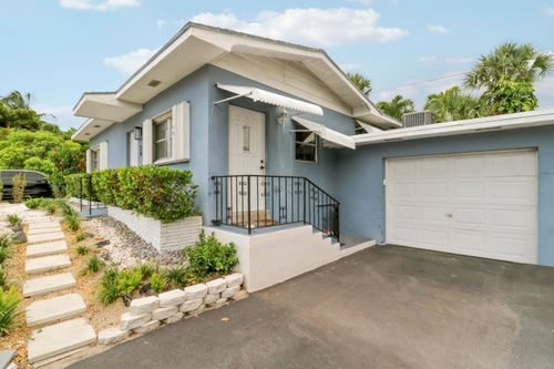 24 Douglas Dr, Ocean Ridge, FL, 33435-7308 | Card Image