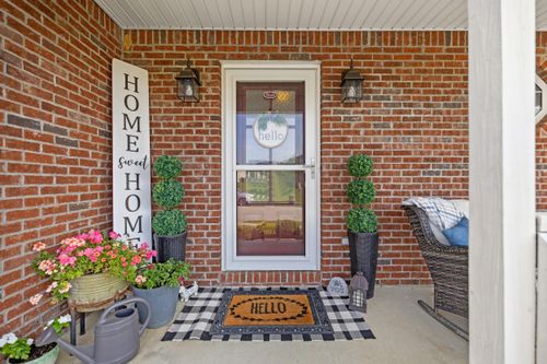 737 Amanda Ct, Richmond, KY, 40475-7557 | Card Image