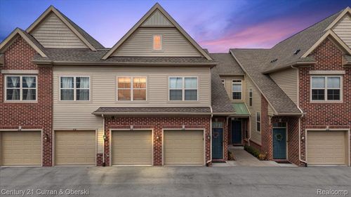 632 Pointe Dr, Walled Lake, MI, 48390-3583 | Card Image