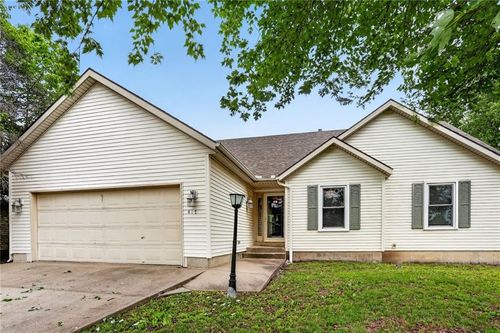 417 Cherry St, Gardner, KS, 66030-1722 | Card Image