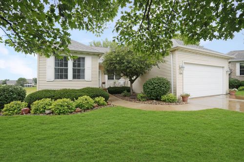 120 Augusta Cir, Waverly, IA, 50677-9256 | Card Image
