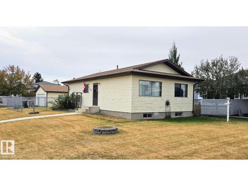 284 Porter Ave, Millet, AB, T0C1Z0 | Card Image