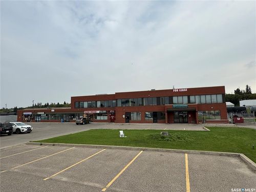 77 15th St E, Prince Albert, SK, S6V1E9 | Card Image