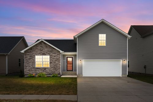 386 Pinkston Ct, Clarksville, TN, 37040-2061 | Card Image