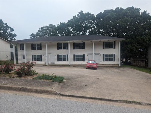 2437 N Brophy Ave, Fayetteville, AR, 72703-3405 | Card Image
