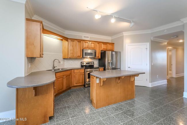 UNIT-402 - 4425 Arendell St, Condo with 3 bedrooms, 3 bathrooms and null parking in Morehead City NC | Image 21
