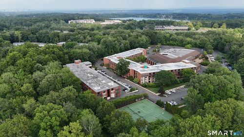231-15 Farm Springs Rd, Farmington, CT, 06032-2584 | Card Image
