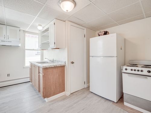 2r-23 Lowell, Methuen, MA, 01844 | Card Image