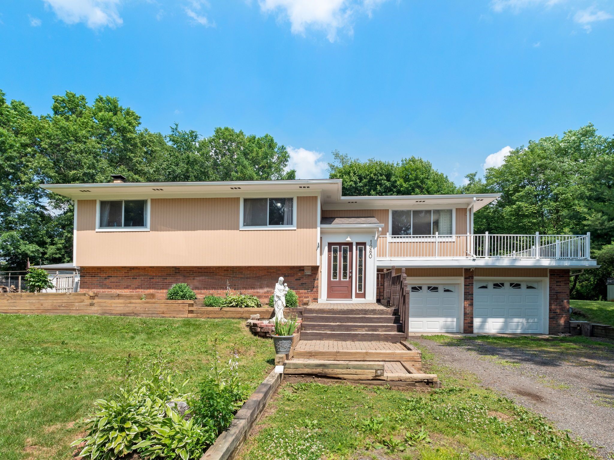 Kirkland Ct, Wixom, MI 48393 #1