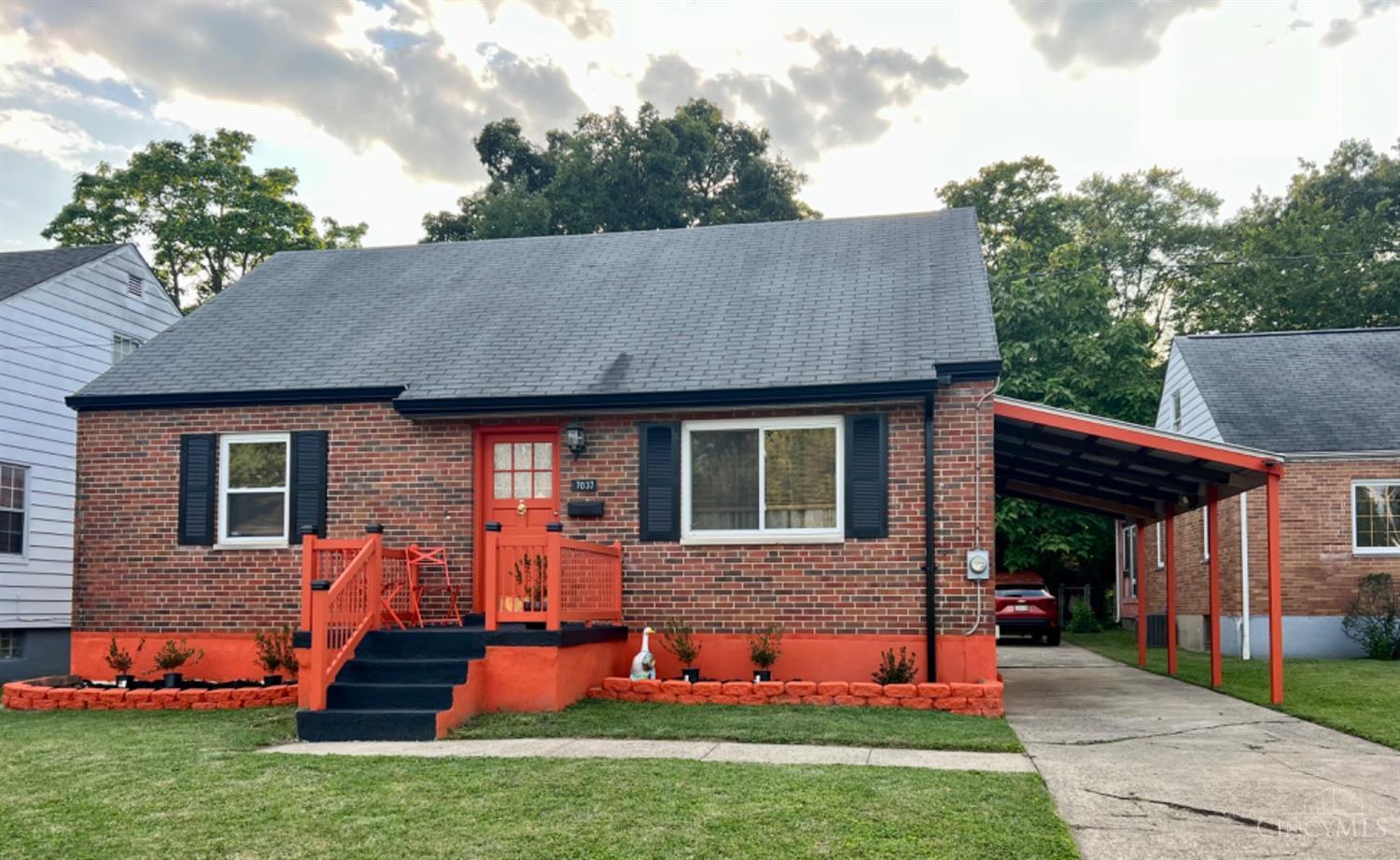 Ellen Ave, Cincinnati, OH 45239